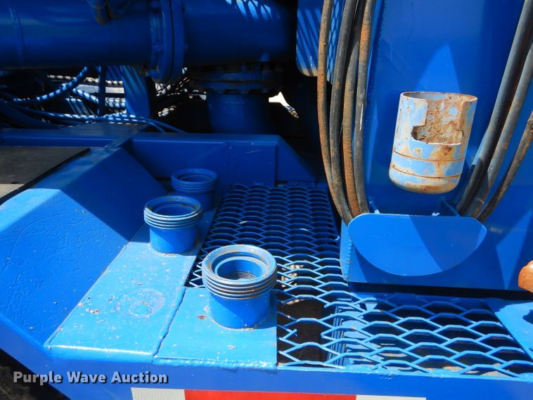 image for item ED9418 2000 Sterling L-Line mixing plant truck