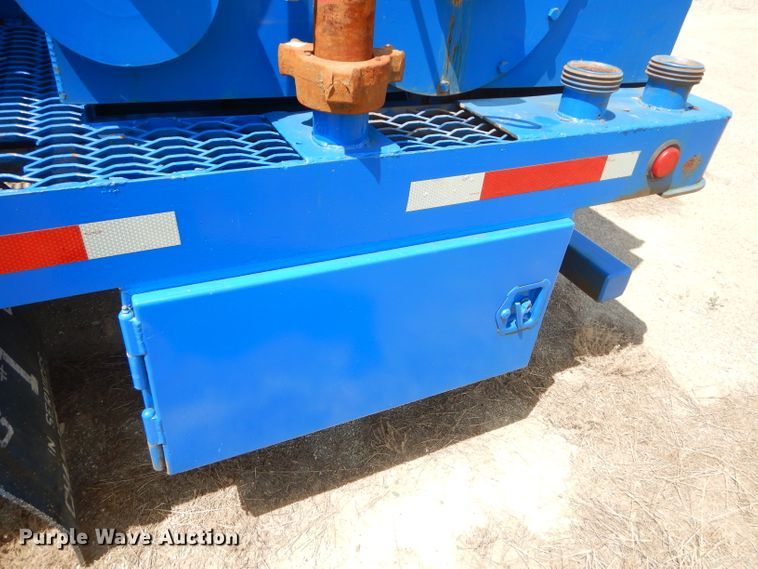 image for item ED9418 2000 Sterling L-Line mixing plant truck