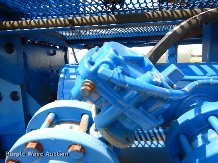 image for item ED9418 2000 Sterling L-Line mixing plant truck