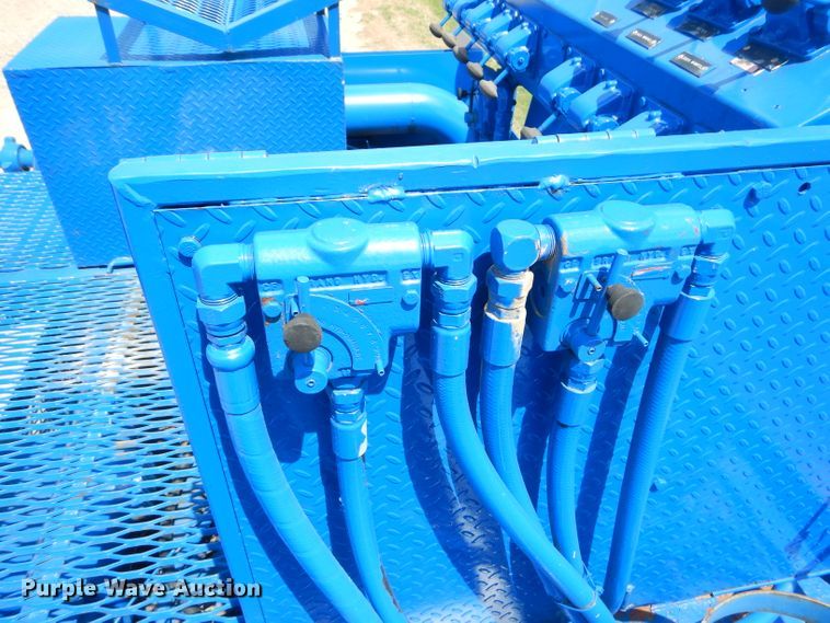 image for item ED9418 2000 Sterling L-Line mixing plant truck