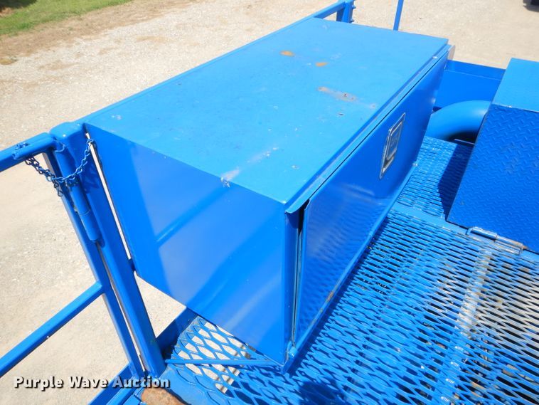 image for item ED9418 2000 Sterling L-Line mixing plant truck