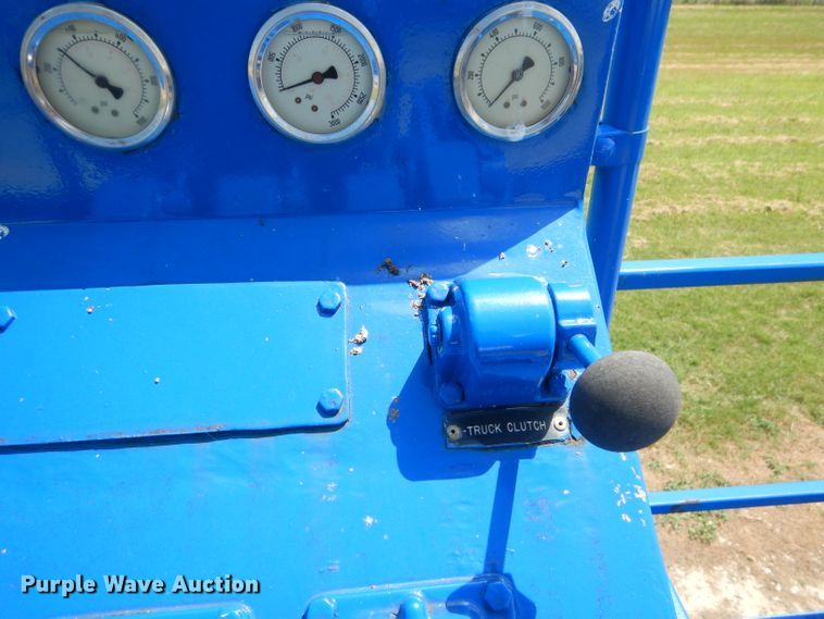 image for item ED9418 2000 Sterling L-Line mixing plant truck