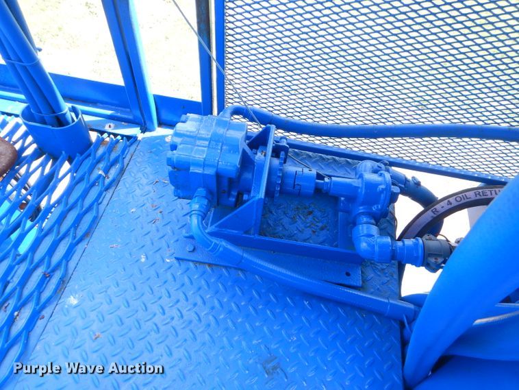 image for item ED9418 2000 Sterling L-Line mixing plant truck