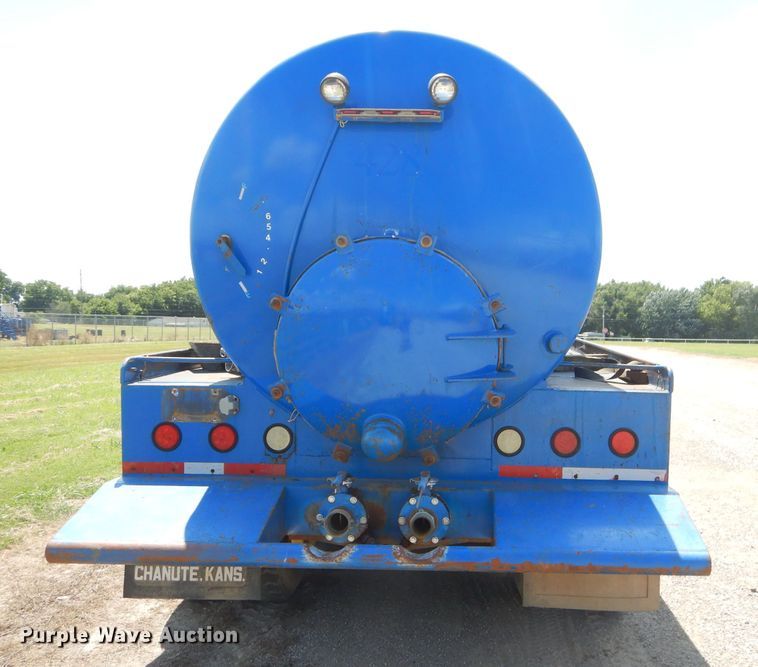 image for item ED9419 1996 Mack CH613 vacuum truck