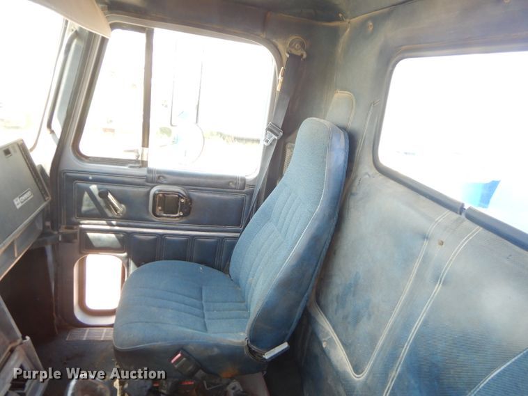 image for item ED9419 1996 Mack CH613 vacuum truck