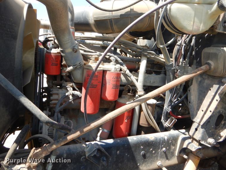 image for item ED9419 1996 Mack CH613 vacuum truck