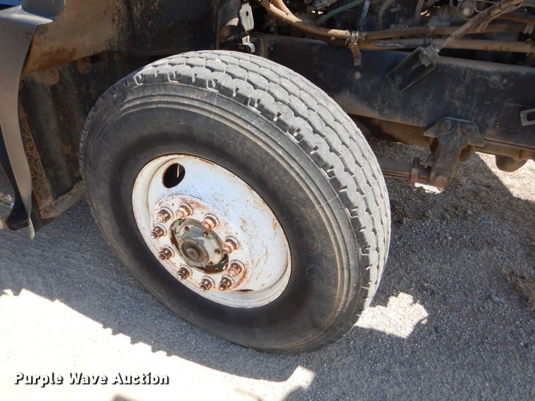 image for item ED9419 1996 Mack CH613 vacuum truck