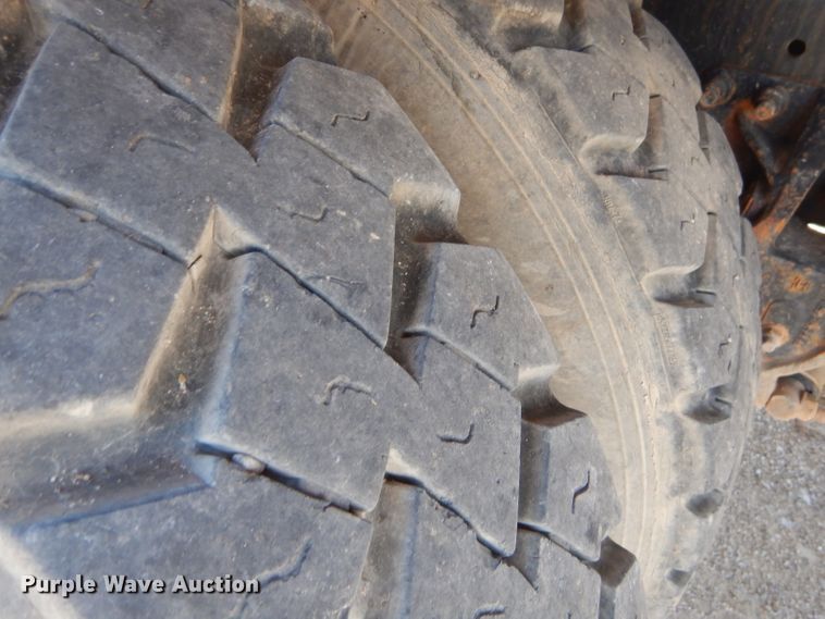 image for item ED9419 1996 Mack CH613 vacuum truck