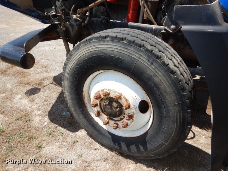 image for item ED9419 1996 Mack CH613 vacuum truck