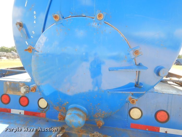 image for item ED9419 1996 Mack CH613 vacuum truck