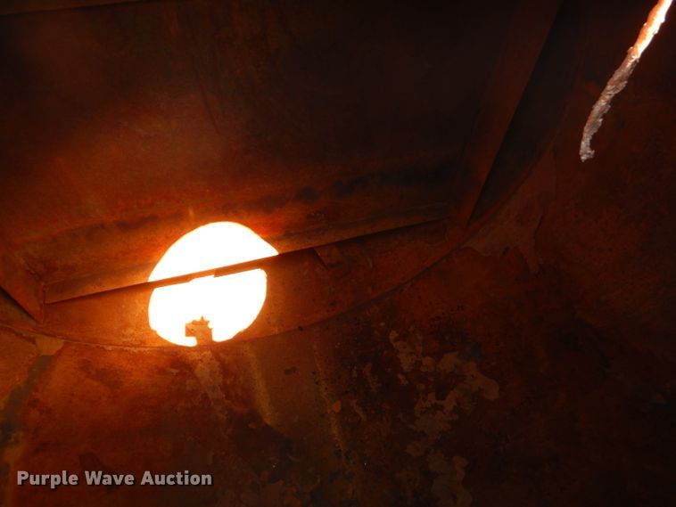 image for item ED9419 1996 Mack CH613 vacuum truck