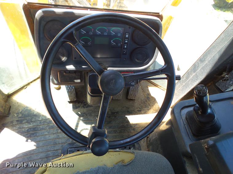 image for item EM9759 2006 John Deere 544J High Lift wheel loader