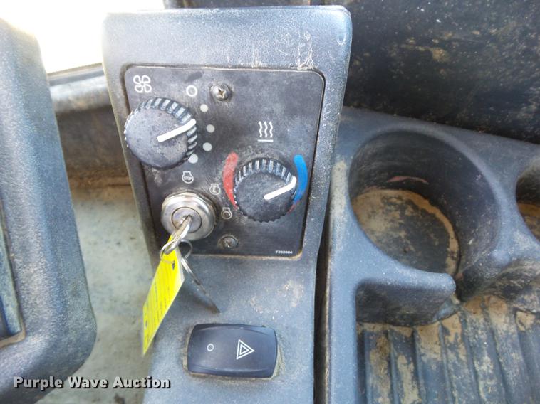 image for item EM9759 2006 John Deere 544J High Lift wheel loader