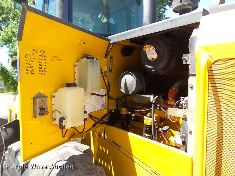 image for item EM9759 2006 John Deere 544J High Lift wheel loader