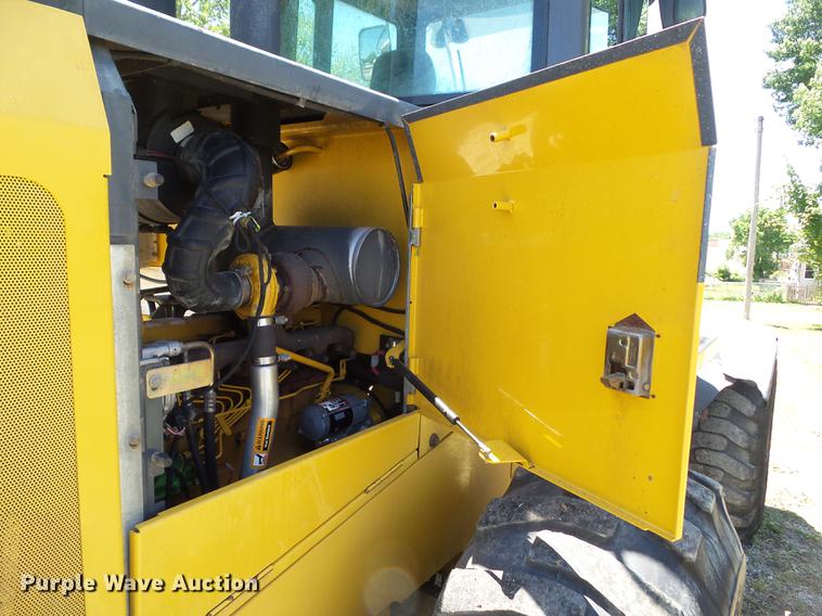 image for item EM9759 2006 John Deere 544J High Lift wheel loader