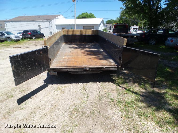 image for item EM9761 2018 Doolittle dump trailer
