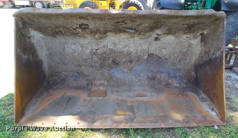 image for item EM9762 108"W loader bucket