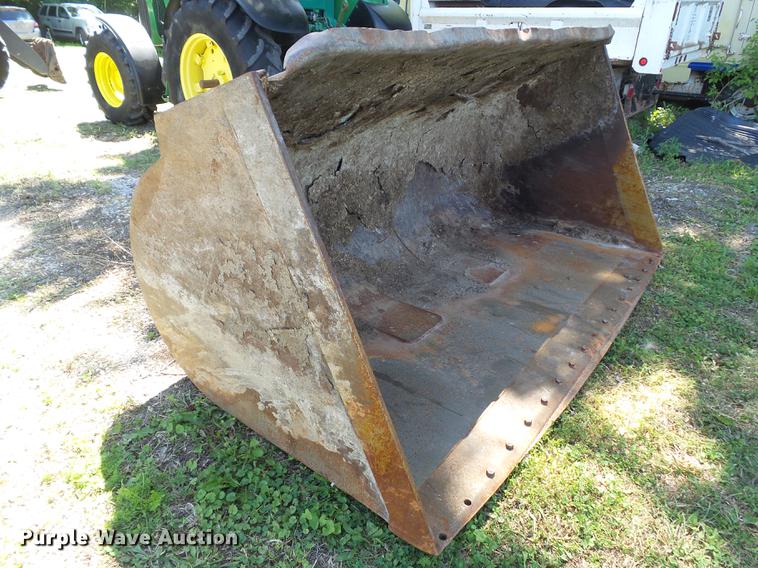 image for item EM9762 108"W loader bucket