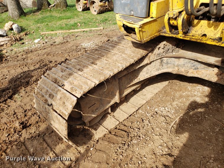 image for item EN9861 2005 Kobelco SK135SRLC-1E excavator