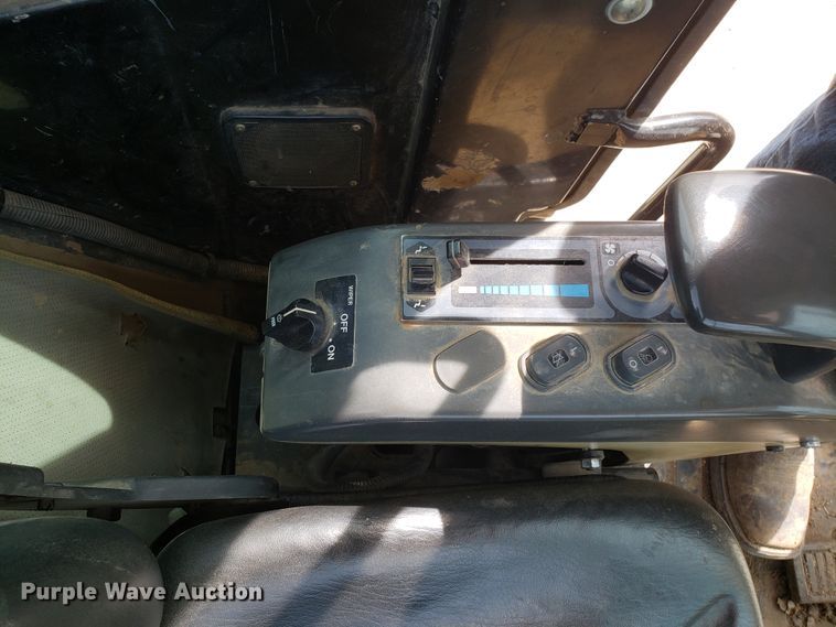 image for item EN9864 2003 Caterpillar 305C CR mini excavator