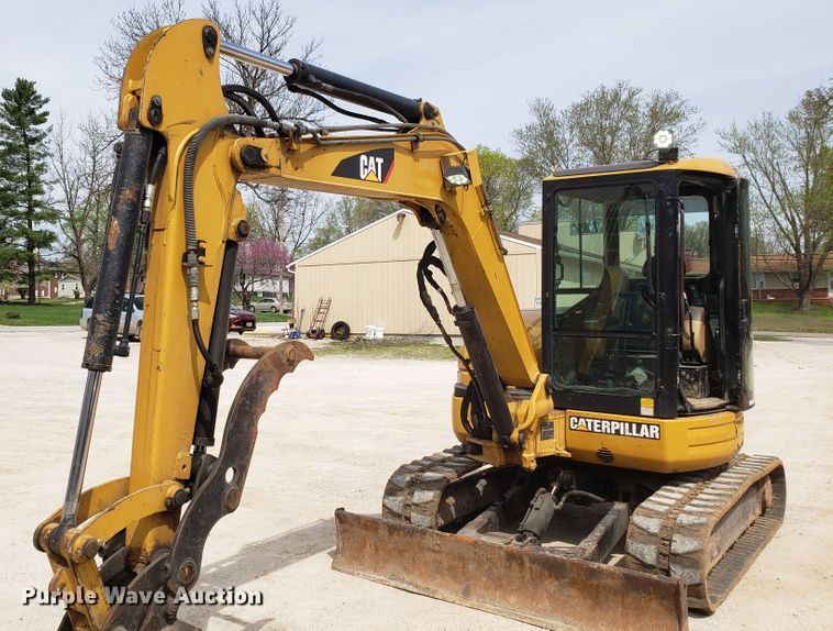 image for item EN9864 2003 Caterpillar 305C CR mini excavator