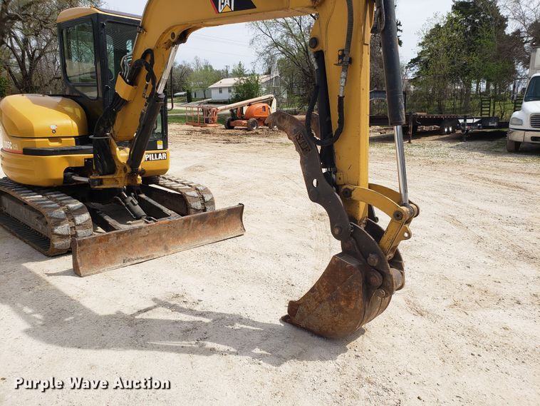 image for item EN9864 2003 Caterpillar 305C CR mini excavator