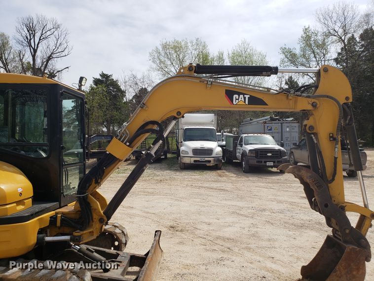 image for item EN9864 2003 Caterpillar 305C CR mini excavator