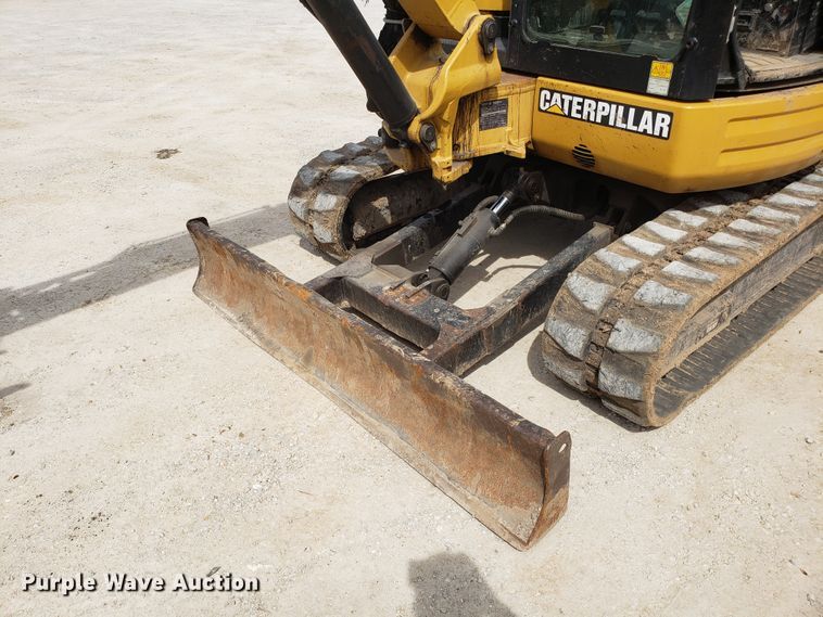 image for item EN9864 2003 Caterpillar 305C CR mini excavator