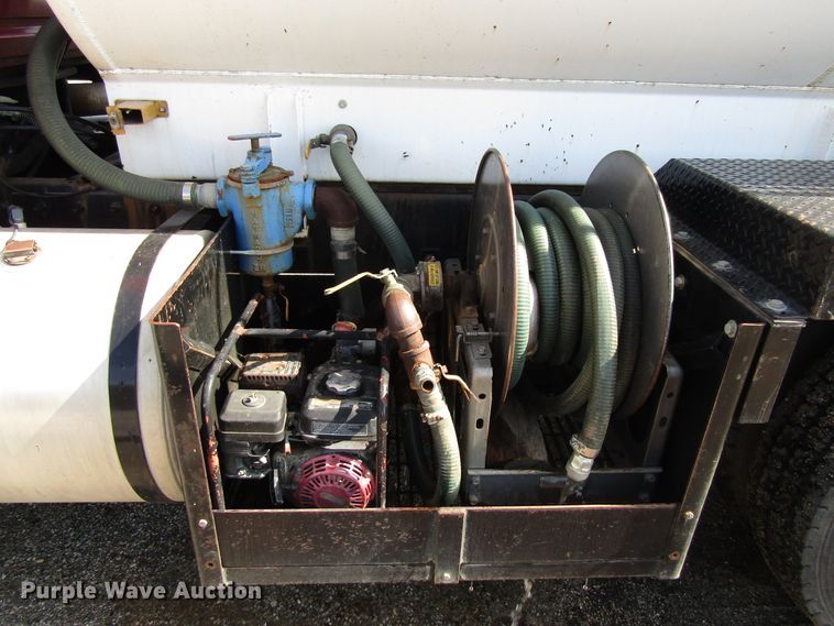 image for item EU9687 1991 Mack CH613 tank truck