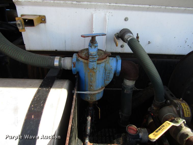 image for item EU9687 1991 Mack CH613 tank truck