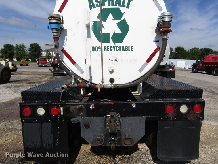 image for item EU9687 1991 Mack CH613 tank truck