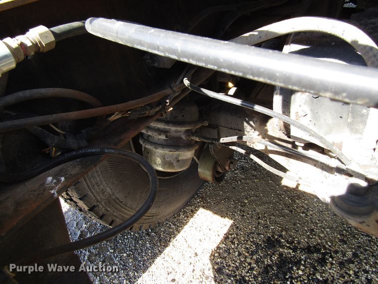 image for item EU9687 1991 Mack CH613 tank truck