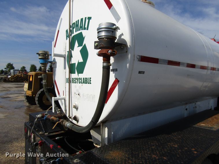 image for item EU9687 1991 Mack CH613 tank truck