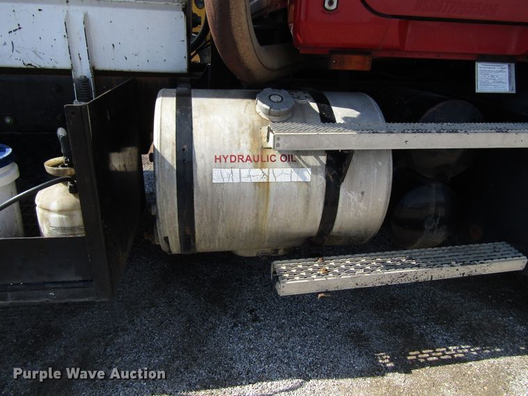 image for item EU9687 1991 Mack CH613 tank truck