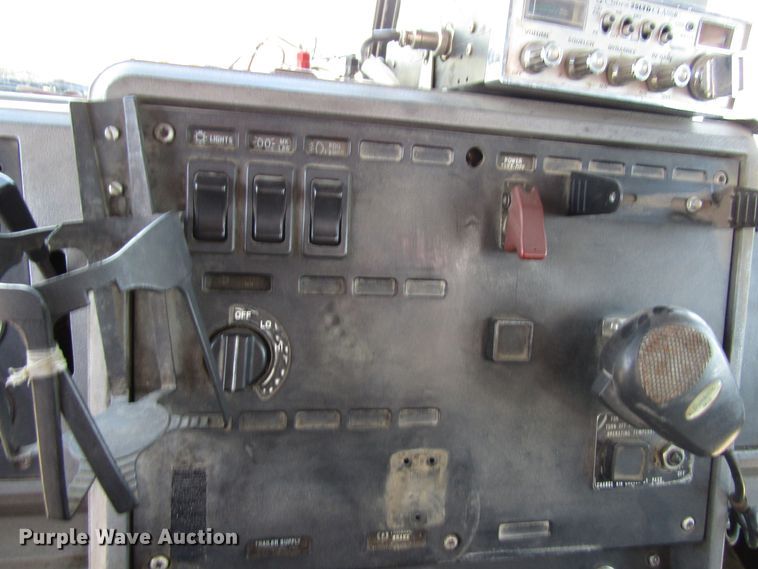 image for item EU9687 1991 Mack CH613 tank truck