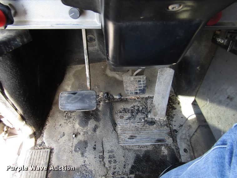 image for item EU9687 1991 Mack CH613 tank truck