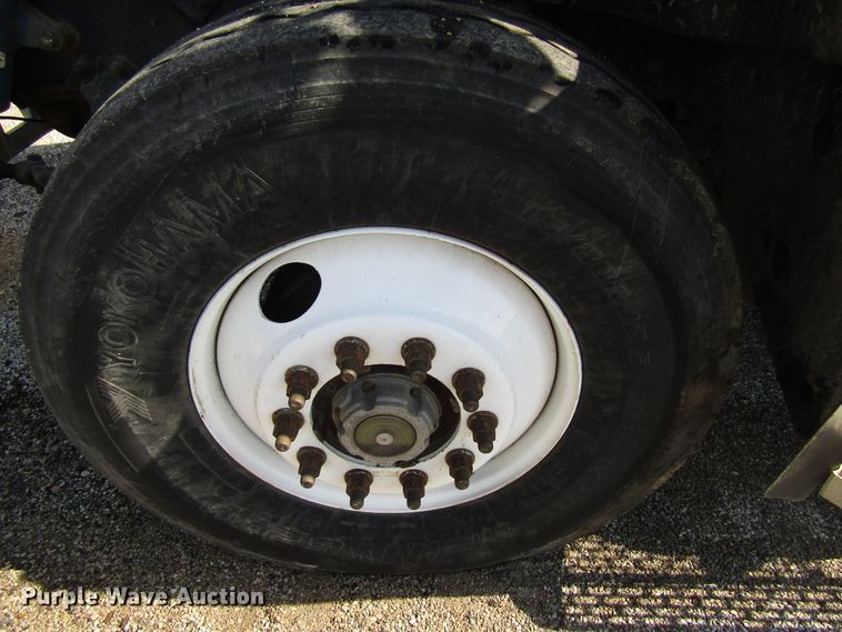 image for item EU9687 1991 Mack CH613 tank truck