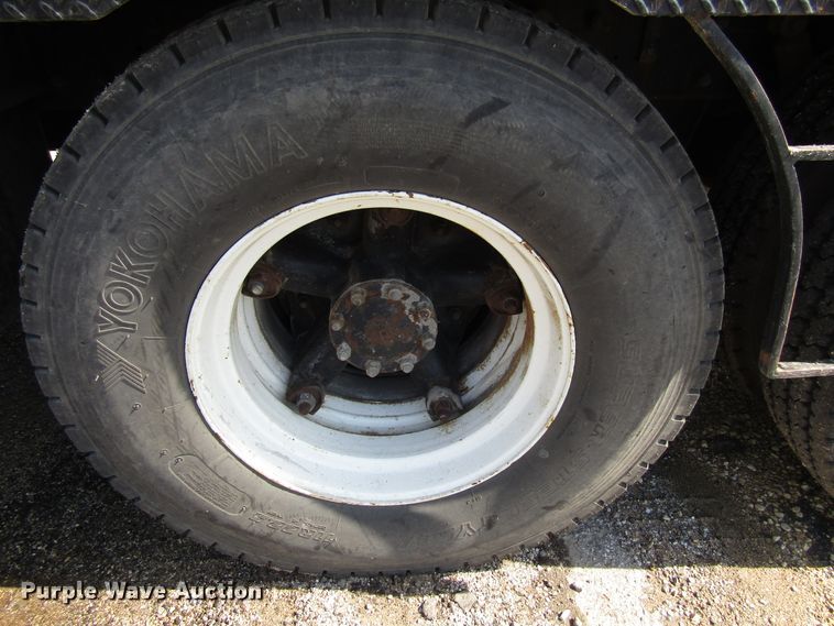 image for item EU9687 1991 Mack CH613 tank truck