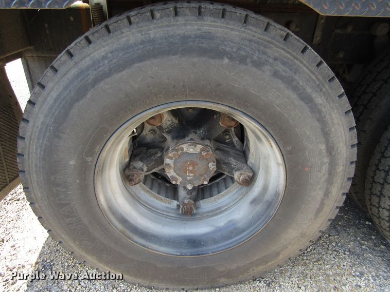 image for item EU9687 1991 Mack CH613 tank truck