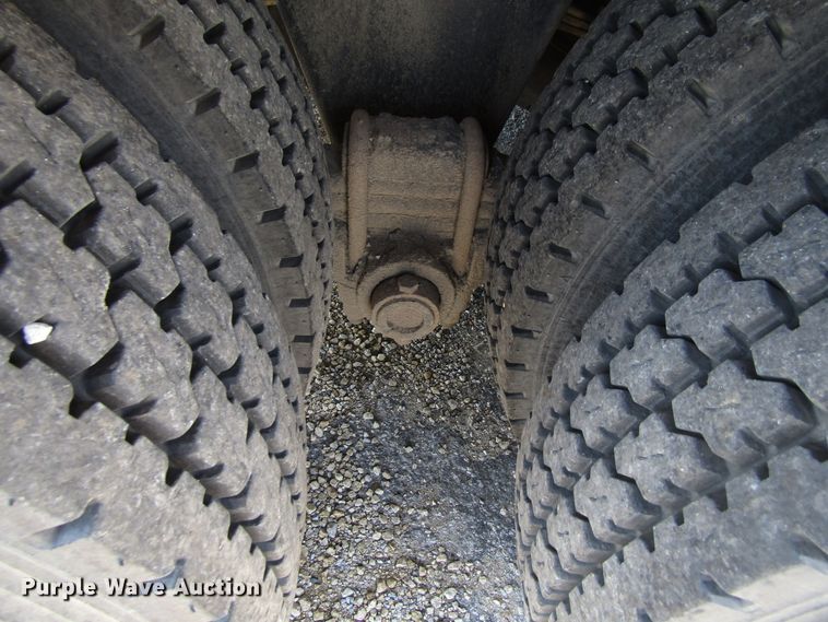 image for item EU9687 1991 Mack CH613 tank truck