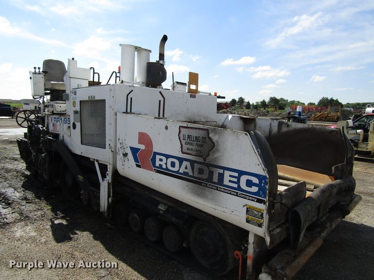 image for item EU9688 2011 Roadtec RP195 paver