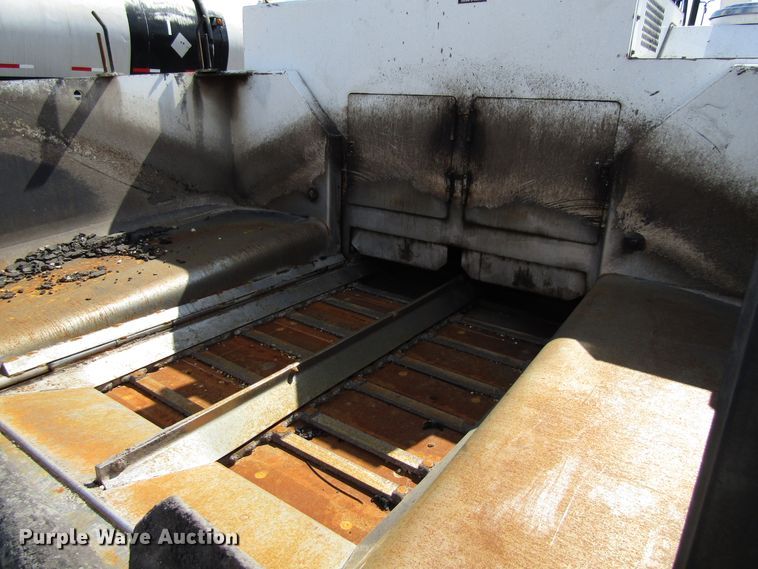 image for item EU9688 2011 Roadtec RP195 paver