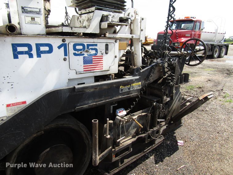 image for item EU9688 2011 Roadtec RP195 paver