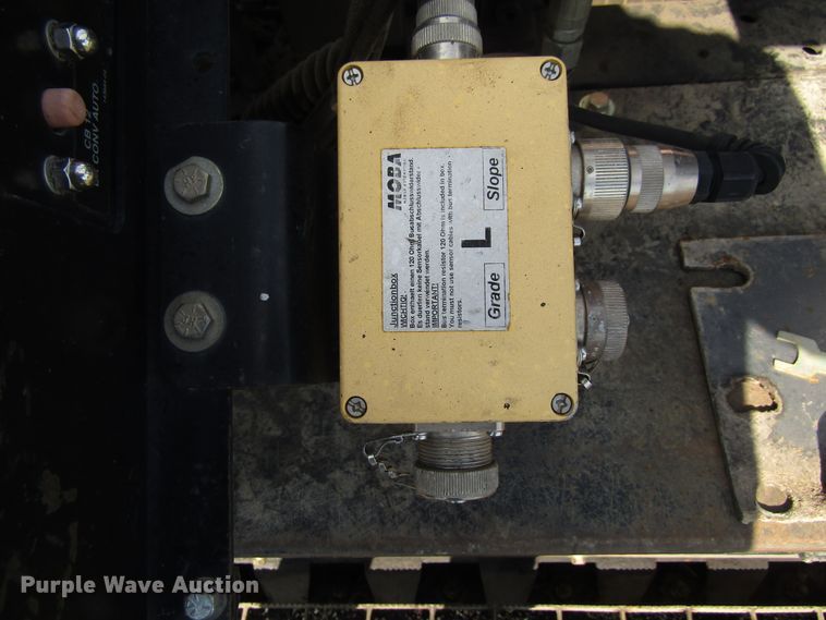 image for item EU9688 2011 Roadtec RP195 paver