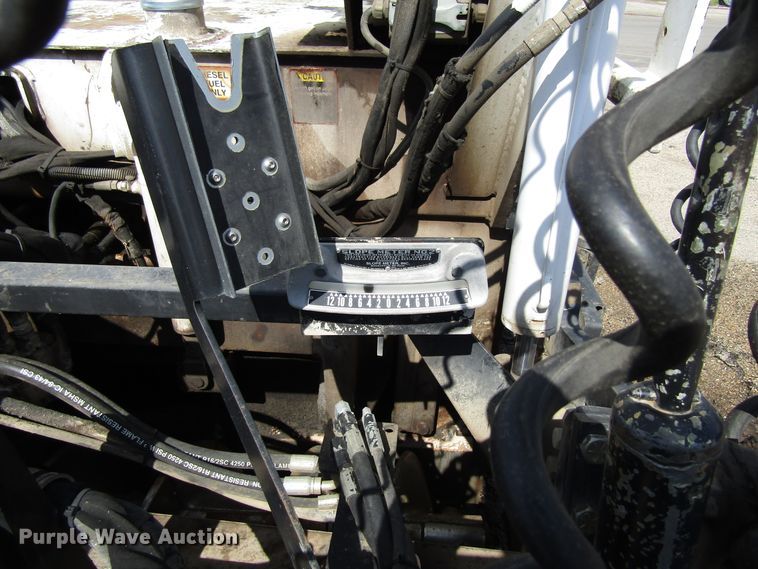 image for item EU9688 2011 Roadtec RP195 paver