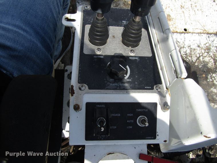 image for item EU9688 2011 Roadtec RP195 paver