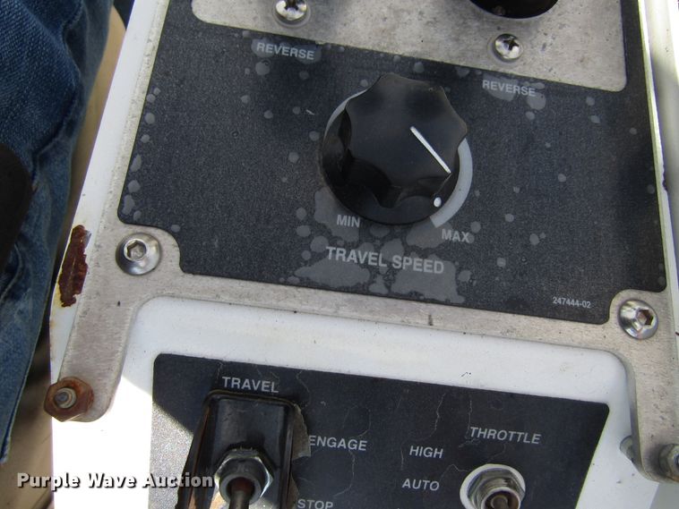 image for item EU9688 2011 Roadtec RP195 paver