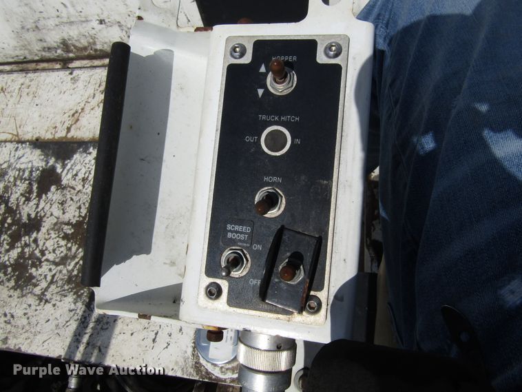 image for item EU9688 2011 Roadtec RP195 paver