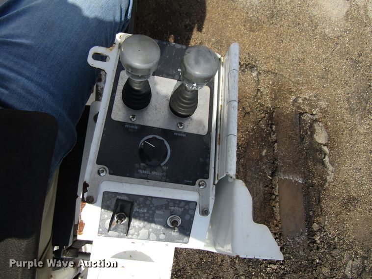 image for item EU9688 2011 Roadtec RP195 paver