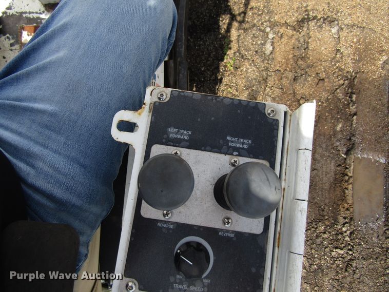 image for item EU9688 2011 Roadtec RP195 paver